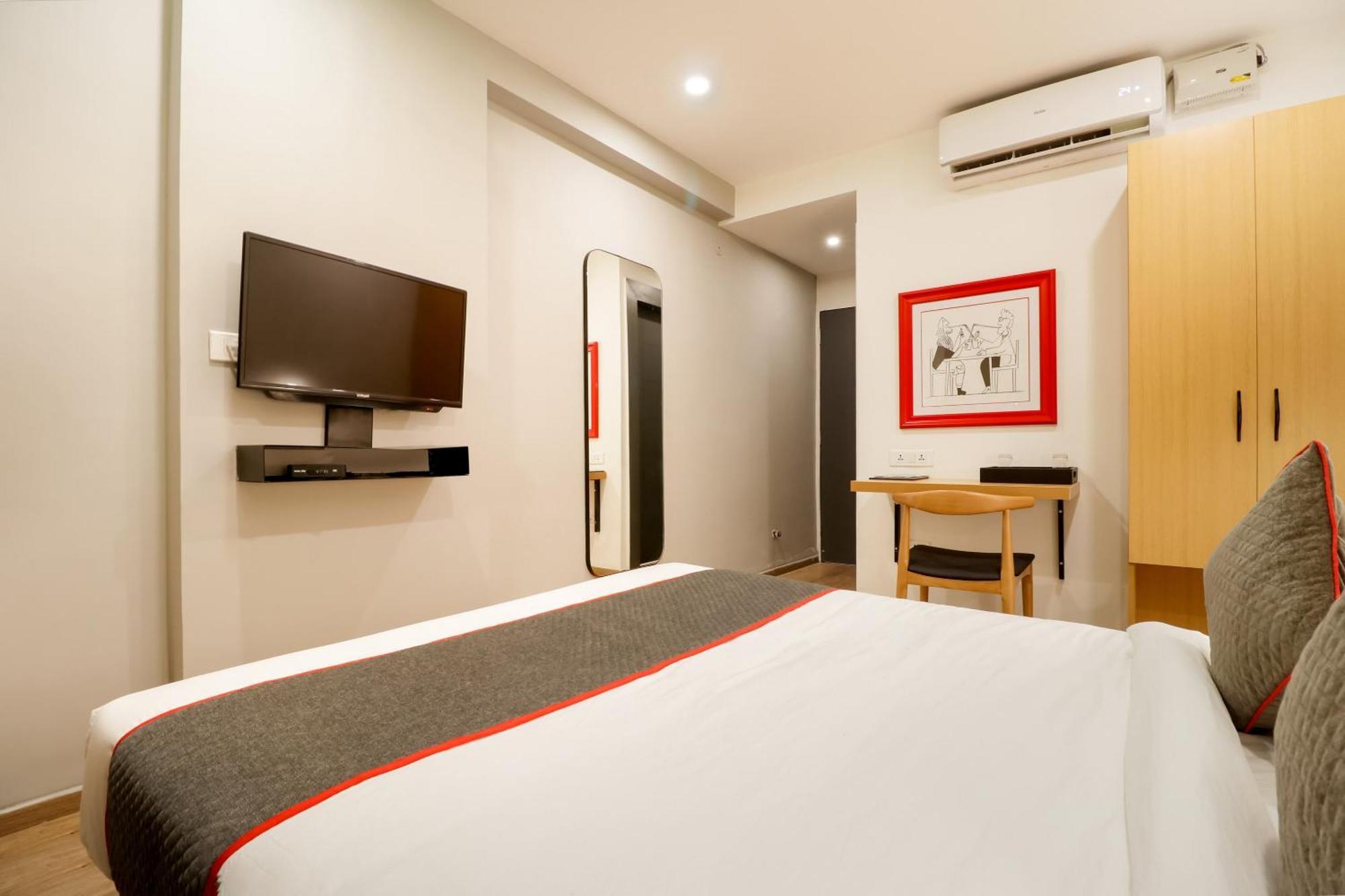 Super Townhouse The Landmark インドール エクステリア 写真