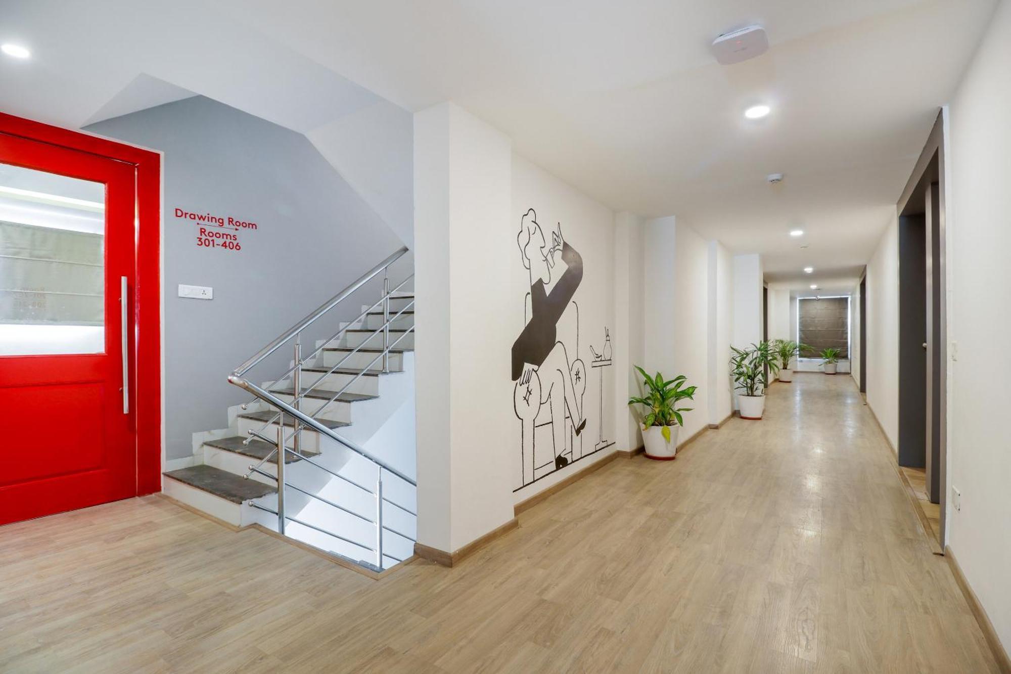 Super Townhouse The Landmark インドール エクステリア 写真